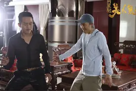 看看星爷是怎么拍《美人鱼》的 片场亲力亲为打造票房31.8亿图片