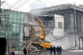 放心，乌鲁木齐南门人民剧场、新华书店都不拆！图片