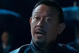 蛋逼爵迹：小四一不小心逼装大了！图片