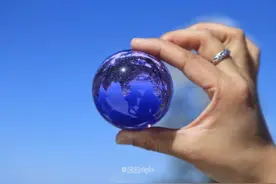 踏着五彩祥云去峨眉山图片