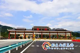 凯雷高速西江服务区互通连接线提前贯通图片