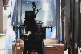 看看意大利警车有多牛逼，防弹防砸太强悍了！