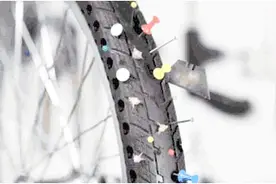 不怕扎不用充气的轮胎，200年的自行车胎从此被颠覆视频封面