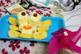 这款蛋糕用微波炉2分钟就能做好，绵软香甜还省事图片