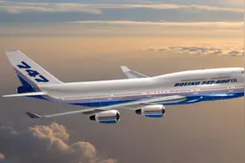 美国三大股指齐创收盘新高！美联储宣布暂不加息，波音等大企业财报强劲图片