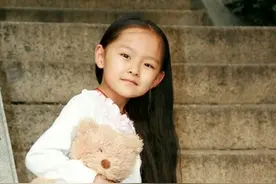 她是世界上头发最长的女孩，淄博的，你认识吗？图片