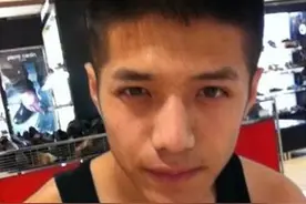 “快男”明星身患白血病 100元演出5000场还债图片