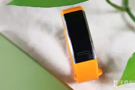 华为运动手环评测：50米防水/独立GPS图片