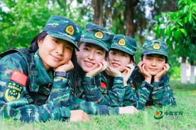 姑娘,你可愿意感受军营的真实温度图片