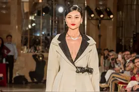 MTI世界旅游小姐冠军赵欣登2017/2018巴黎高定时装周图片