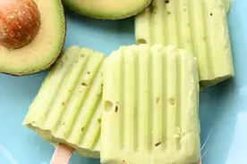 夏日吃冷饮需注意色素和甜度，这些蔬菜水果棒冰健康又美味图片