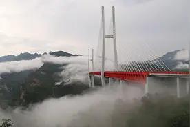 北盘江上：架起两百层楼高“天外飞桥”图片