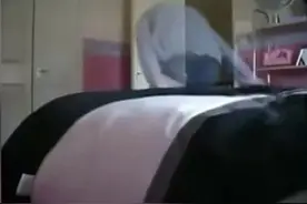 诡异！男主播转身离开后 身后的衣柜让网友炸开了锅图片