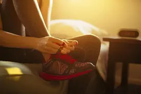 早晨锻炼很痛苦吗，坚持早起一个月后，我的人生出现这些变化图片