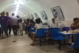 人民公园防空洞对公众开放：9点半就开门 30℃以下不开放图片