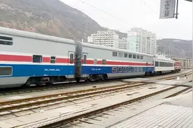 金轮号双层火车 T209次兰州至西宁西 现已被和谐号取代！视频封面