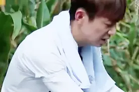 终于知道何老师为什么没有结婚，原因是这样！视频封面