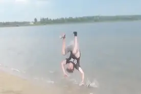 后空翻失误 搞笑恶搞作死集锦538视频封面