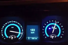 别克GL8百公里加速测试，9秒破百，极速190km/h依然很稳，美系车从来不缺动力