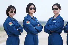女飞行员训练中被淘汰了怎么办？解放军给出答案让人不得不服视频封面