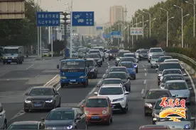 胜利北街和东岗路单行道领衔石家庄十大易违法路段，两万人次被罚图片