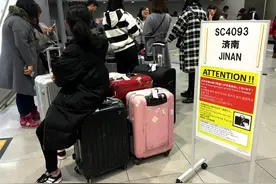 实拍微商女孩日本代购之旅 空箱子去满箱子回“战利品”铺满酒店图片