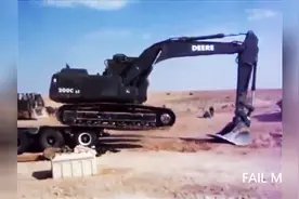 挖掘机都让国外人玩坏了，看看这些玩法，真是脑洞大开！图片