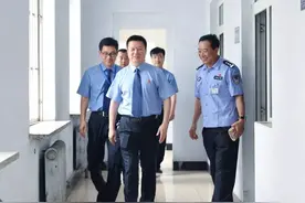 盛美军检察长深入派驻第二看守所检察室视察工作图片