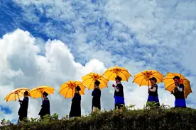 相约火把节 感受火的温度人的热情图片