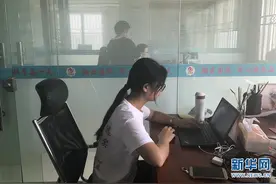 50元生活15天！35名大学生在昆明开启生存大挑战图片