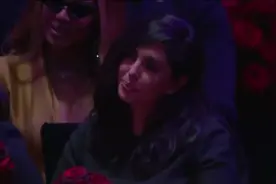 【中英字幕】迈克尔·乔丹落泪缅怀科比：你走了，一部分我也死了视频封面