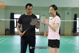 杜杜来教你怎么区别YONEX新配色球拍NR800，JP版和CH版的不同