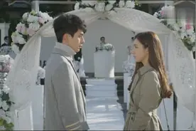 霸道总裁李东旭和申世京终于修成正果，祝天下有情人终成眷属