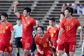 国足难得赢了次日本，有人还是不高兴：大打小，算什么好汉图片