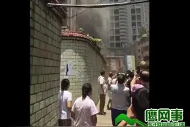 安顺一鞋店仓库发生火灾 6000余双鞋子化为灰烬图片