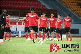 湘涛客战“宿敌”梅县铁汉 王琛高烧不退藏隐患图片