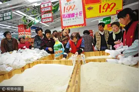 袋装米标称20斤仅重19斤，你买的米可能被他们坑了！图片