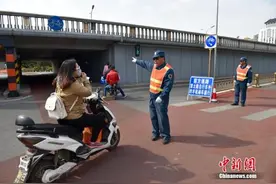 北京市拟规定电动自行车等非机动车上路须上牌图片