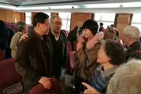 这个清华老校友版《我爱你中国》，反正我是听哭了图片