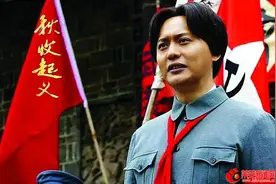 莱芜籍演员侯京健剧中再现伟人风采图片