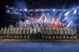 庆祝建军90周年 演唱会进军营图片