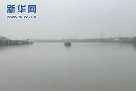 负重潜行守护船闸 蛙人唱响大河之歌图片