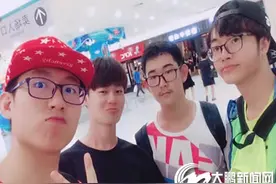要逆天 水瓶“翻”好了也能成网红图片