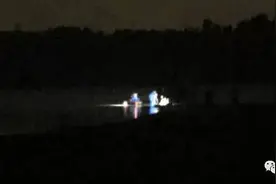 心痛！三兄弟济南黄河边上钓鱼，老三落水，老大老二施救，结果都没上来……图片