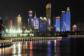 提升城市“颜值” 海口椰城夜景惹人醉图片