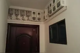 宜昌一住宅被改造成11个单间对外出租 楼下居民不堪其扰图片