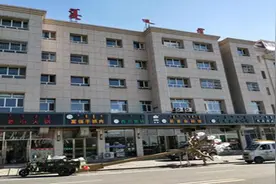 开展蒙汉文牌匾专项检查 推进蒙汉文并用实现“三化”图片