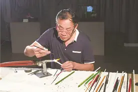 孙凤军：琉璃灯工我的终生舞台图片