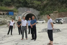 副县长、公安局长柯正洪到姚坪乡开展安全大检查工作图片