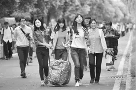 郑州大学迎来1.82万新生入学图片